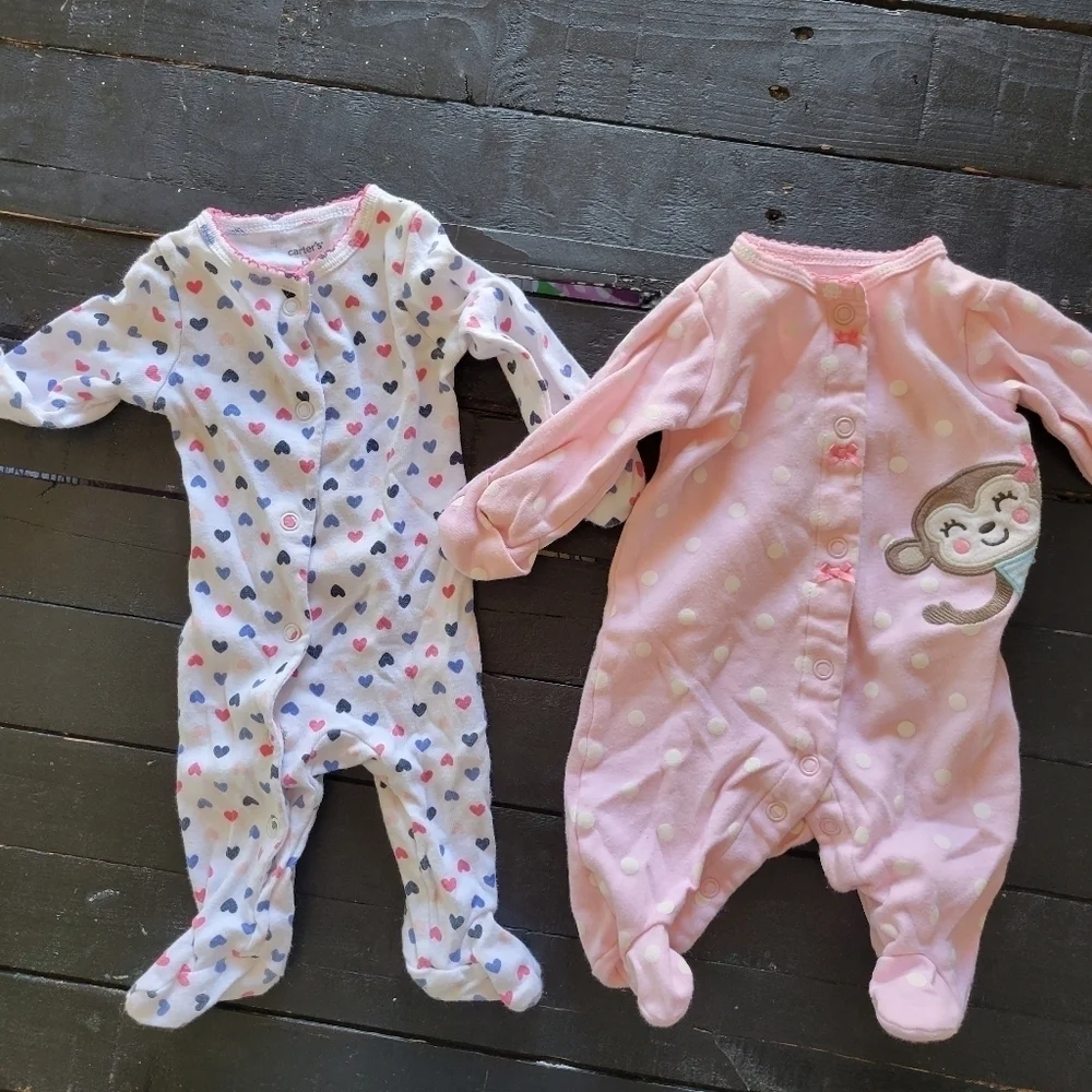 Carter's Newborn Baby Girl Lot of Pajamas Snap Long Sleeve Footie Monkey Hearts